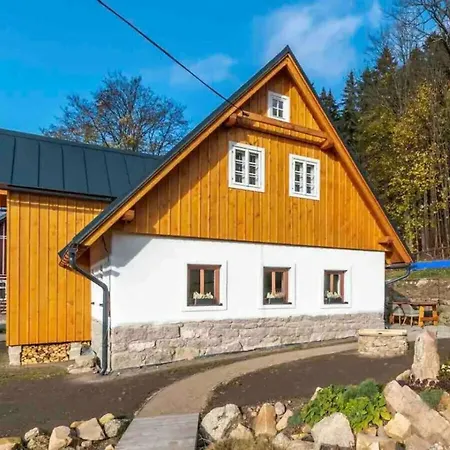 Lucany Lla560 Comfortable Villa