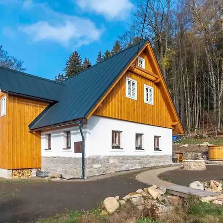 Villa Lucany Lla560 Comfortable Lučany nad Nisou